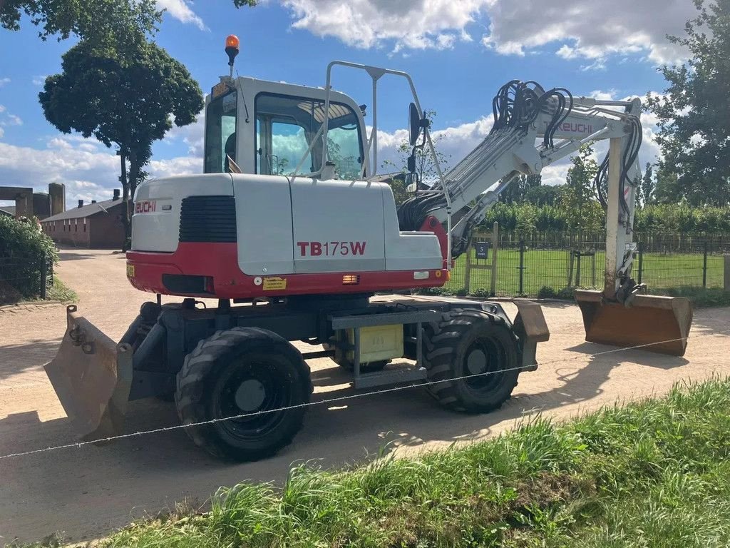 Minibagger typu Takeuchi TB175W Bandenkraan, Gebrauchtmaschine v Lunteren (Obrázek 7)