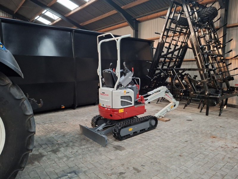 Minibagger van het type Takeuchi TB210R, Neumaschine in Donkerbroek (Foto 1)
