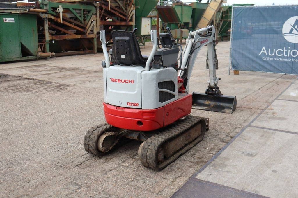 Minibagger of the type Takeuchi TB210R, Gebrauchtmaschine in Antwerpen (Picture 7)