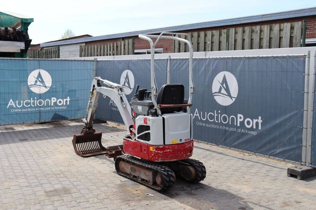Minibagger типа Takeuchi TB210R, Gebrauchtmaschine в Antwerpen (Фотография 4)