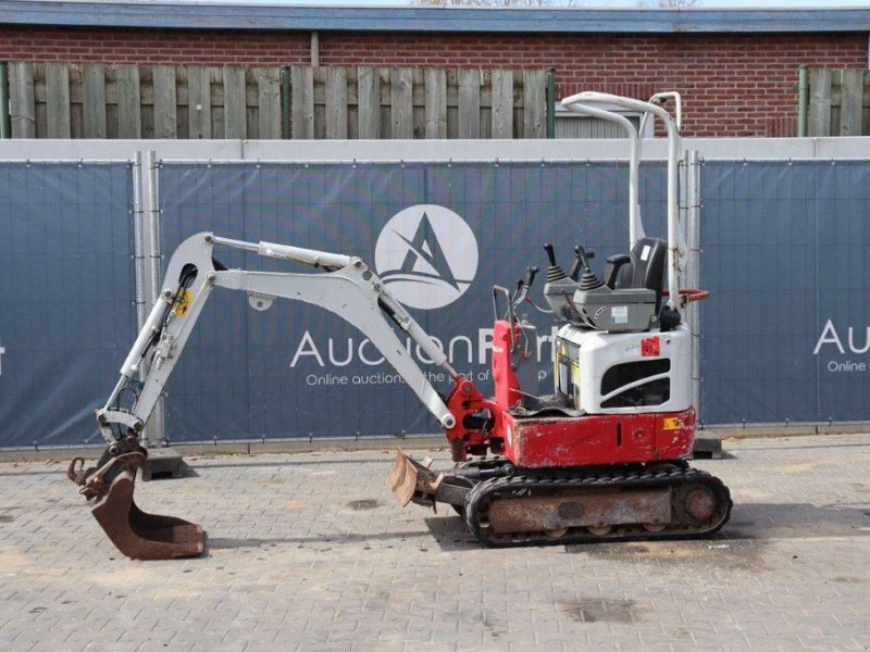 Minibagger του τύπου Takeuchi TB210R, Gebrauchtmaschine σε Antwerpen (Φωτογραφία 1)