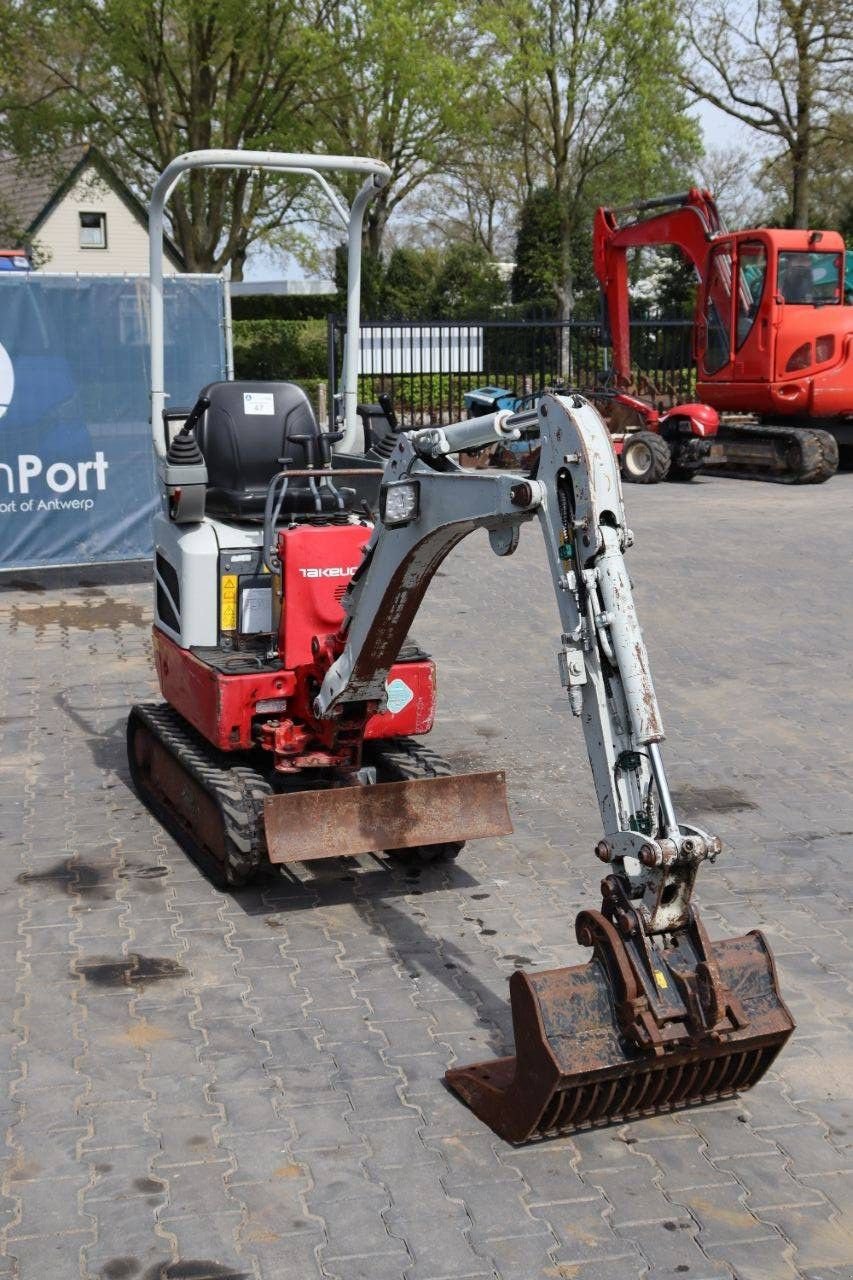 Minibagger типа Takeuchi TB210R, Gebrauchtmaschine в Antwerpen (Фотография 8)