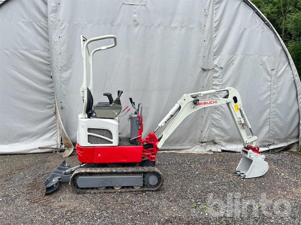 Minibagger du type Takeuchi TB210R, Gebrauchtmaschine en Düsseldorf (Photo 3)