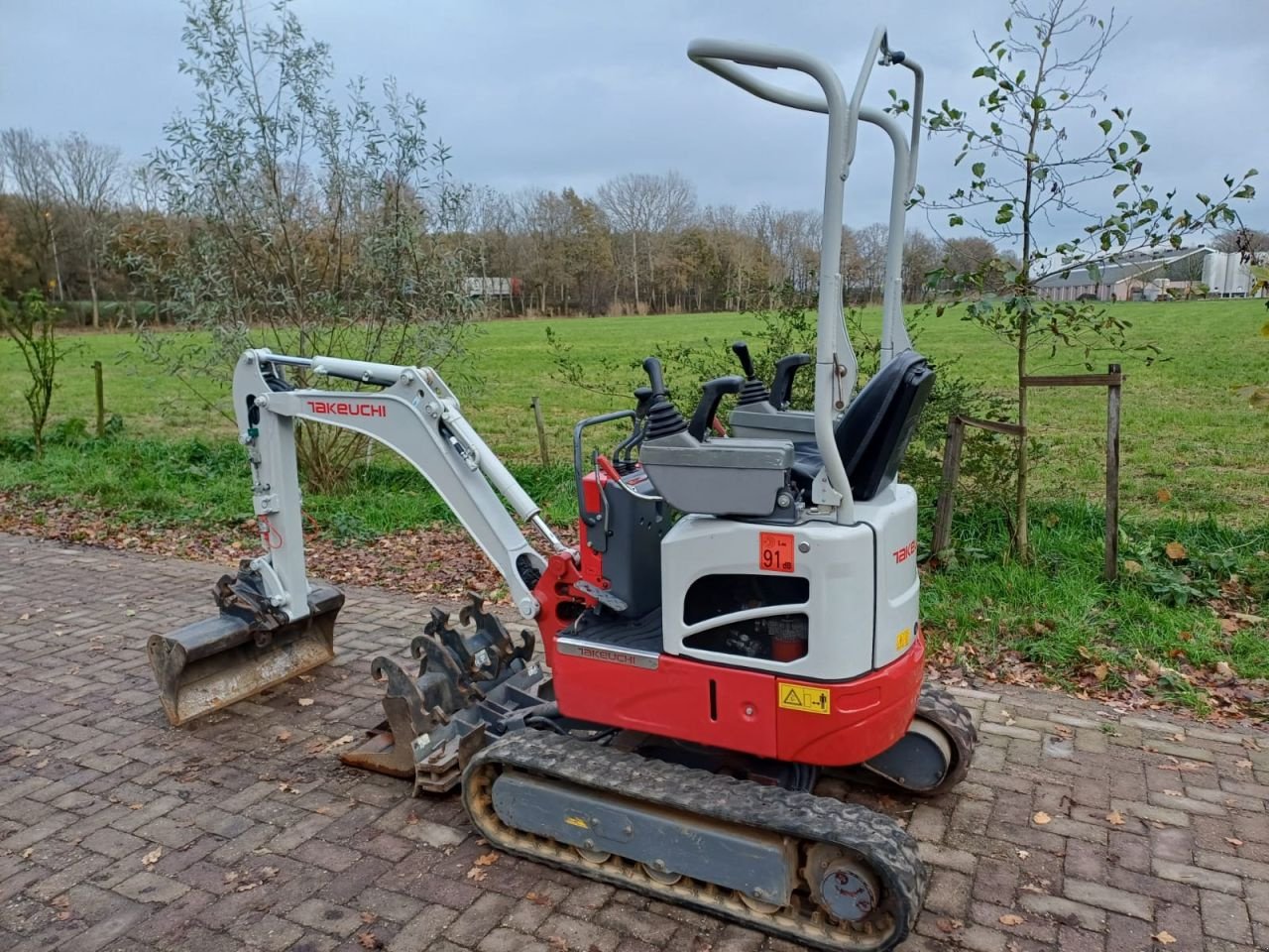 Minibagger типа Takeuchi TB210R, Gebrauchtmaschine в Terschuur (Фотография 1)