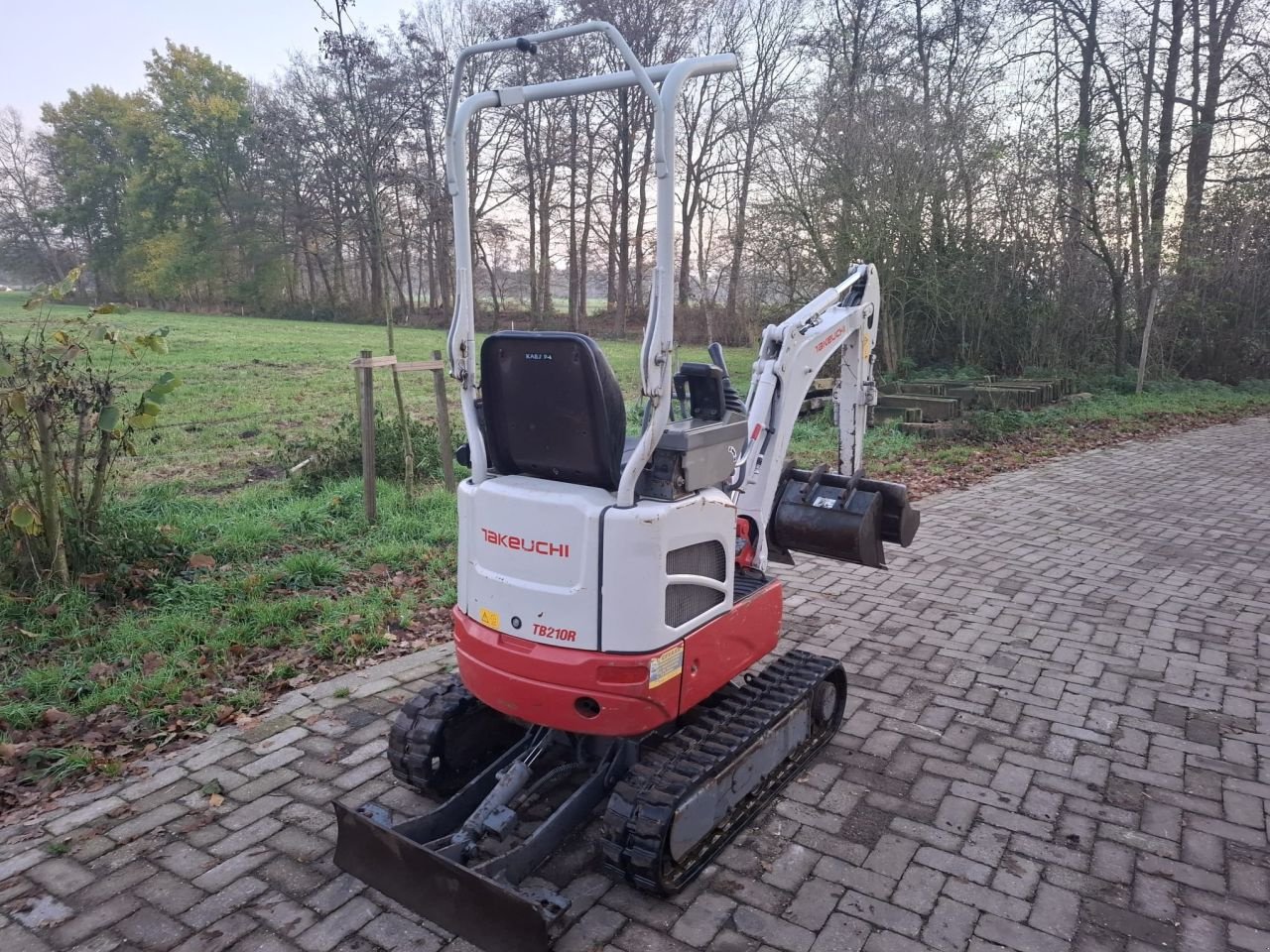 Minibagger Türe ait Takeuchi TB210R, Gebrauchtmaschine içinde Terschuur (resim 4)