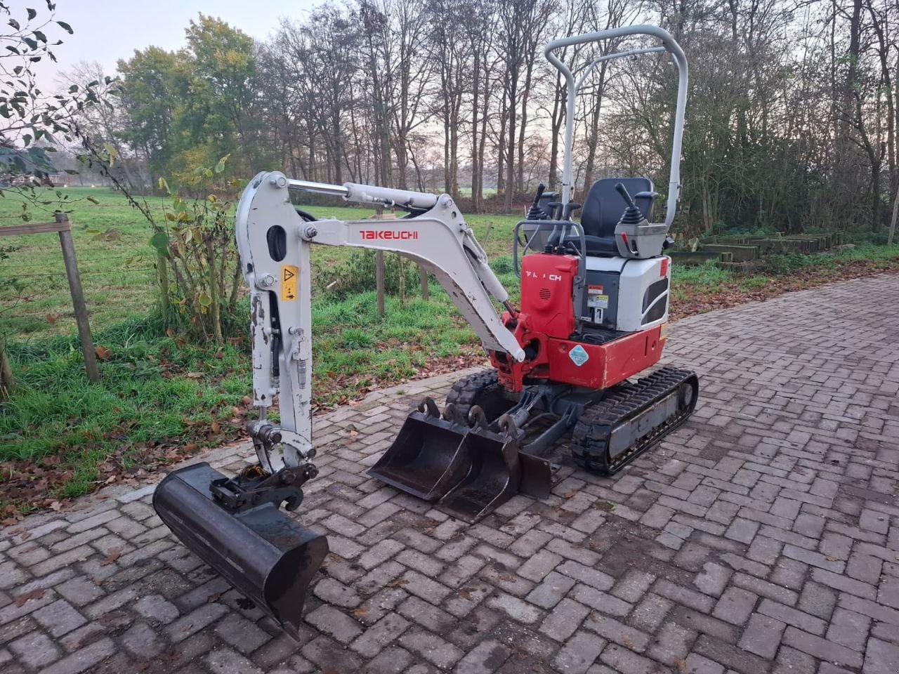 Minibagger Türe ait Takeuchi TB210R, Gebrauchtmaschine içinde Terschuur (resim 7)