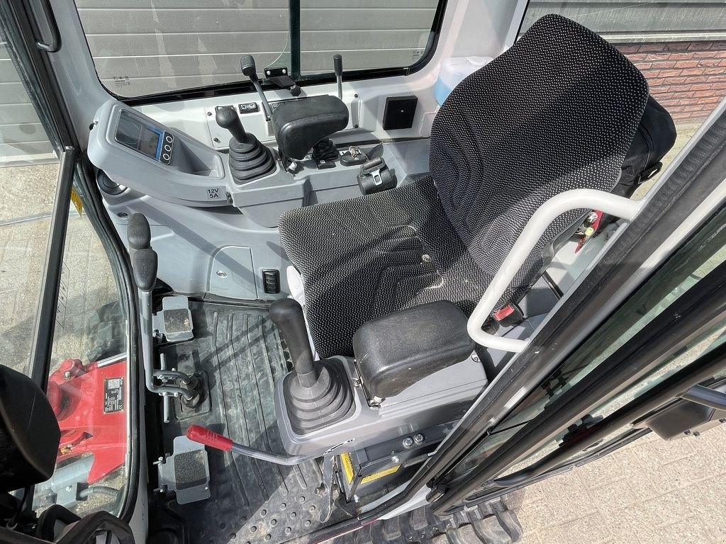 Minibagger typu Takeuchi TB216 minigraver BJ 2024 50 uur &euro;425 LEASE, Gebrauchtmaschine v Neer (Obrázek 11)