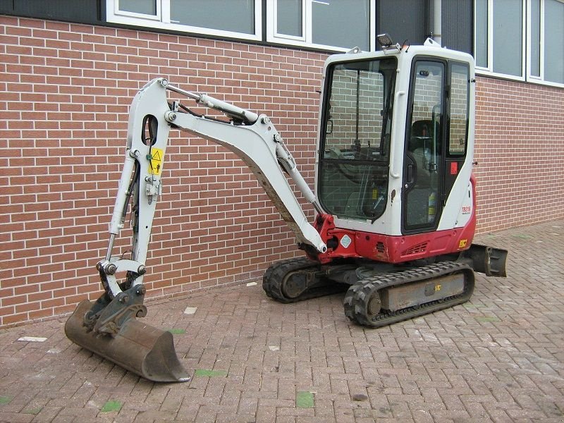 Minibagger des Typs Takeuchi TB216, Gebrauchtmaschine in Barneveld (Bild 1)