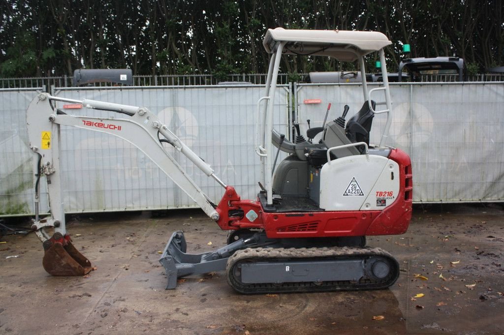 Minibagger Türe ait Takeuchi TB216, Gebrauchtmaschine içinde Antwerpen (resim 2)