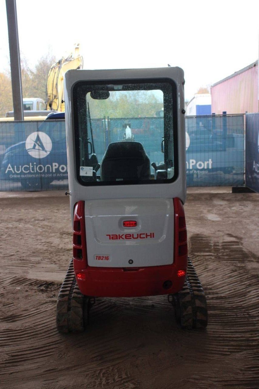 Minibagger des Typs Takeuchi TB216, Gebrauchtmaschine in Antwerpen (Bild 4)