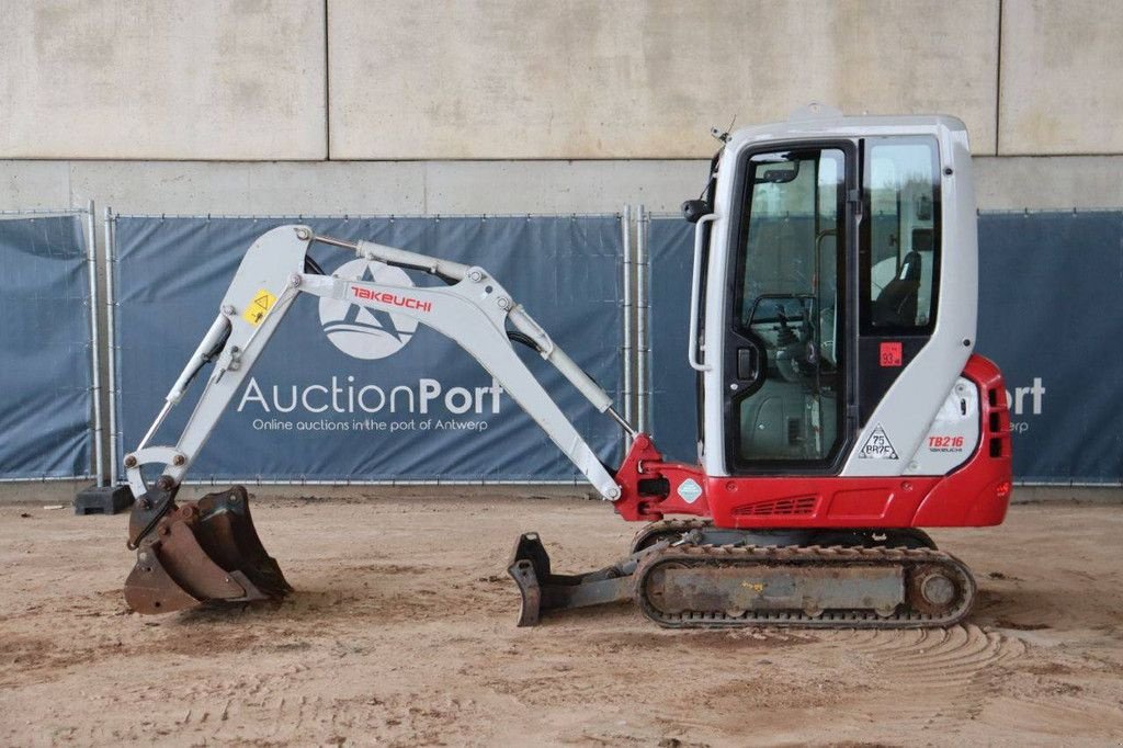 Minibagger of the type Takeuchi TB216, Gebrauchtmaschine in Antwerpen (Picture 2)