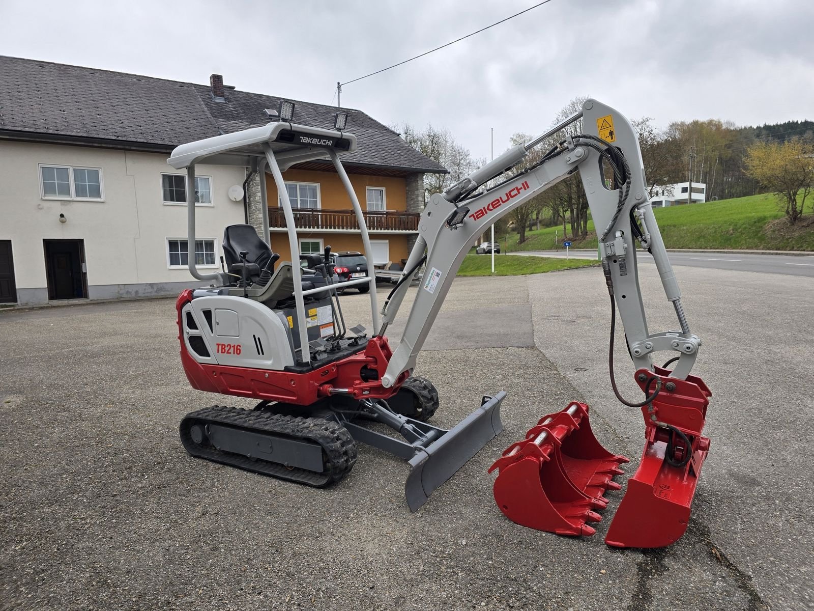 Minibagger от тип Takeuchi TB216, Gebrauchtmaschine в Gabersdorf (Снимка 21)
