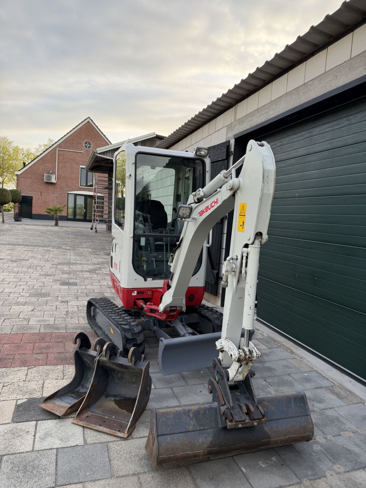 Minibagger du type Takeuchi TB216, Gebrauchtmaschine en Leerbroek (Photo 3)