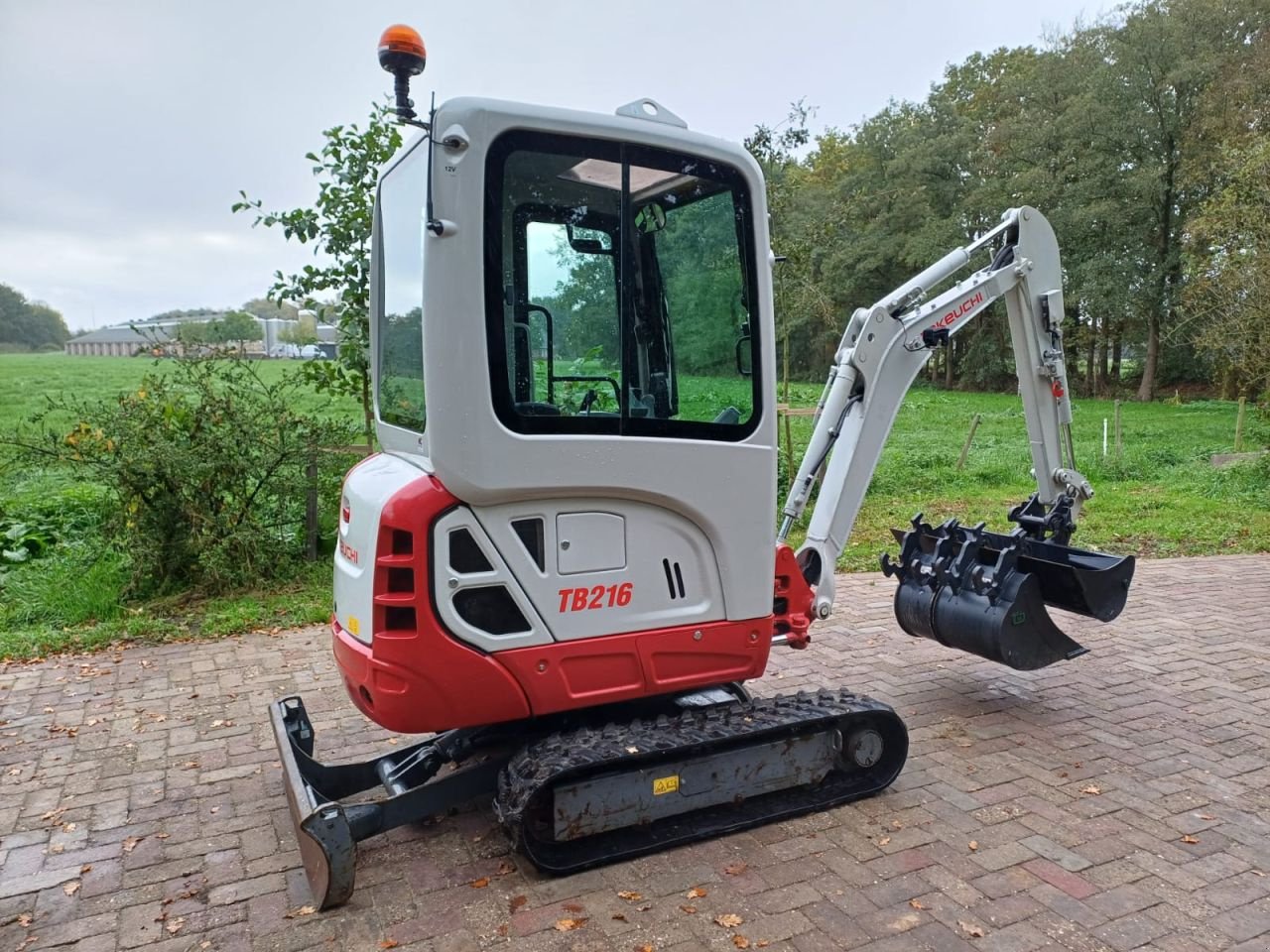 Minibagger типа Takeuchi TB216, Gebrauchtmaschine в Terschuur (Фотография 4)