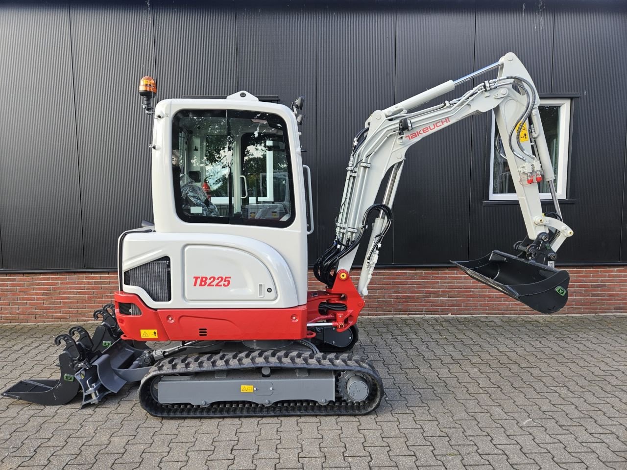 Minibagger του τύπου Takeuchi TB225 Extra - Nieuw, Neumaschine σε Haaksbergen (Φωτογραφία 5)