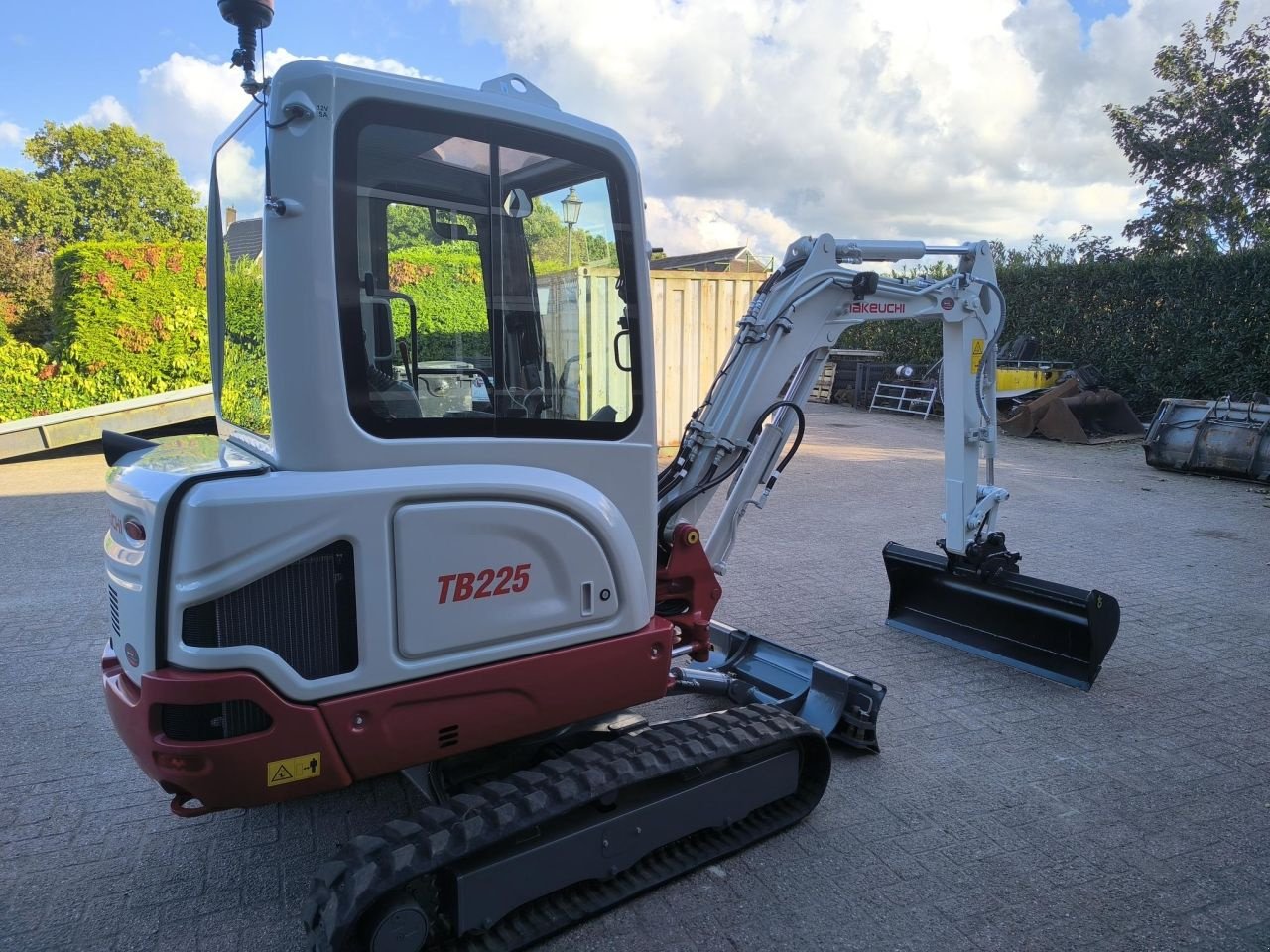 Minibagger Türe ait Takeuchi TB225, Gebrauchtmaschine içinde Hardegarijp (resim 4)