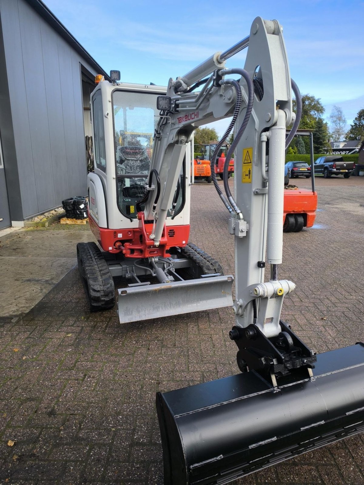 Minibagger типа Takeuchi TB225, Gebrauchtmaschine в Hardegarijp (Фотография 3)