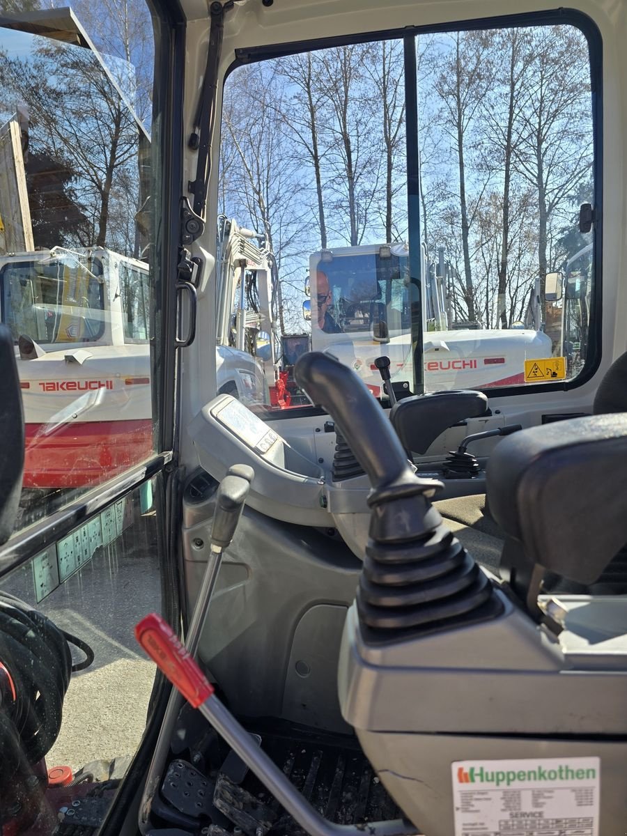 Minibagger del tipo Takeuchi TB225, Gebrauchtmaschine In Gabersdorf (Immagine 11)
