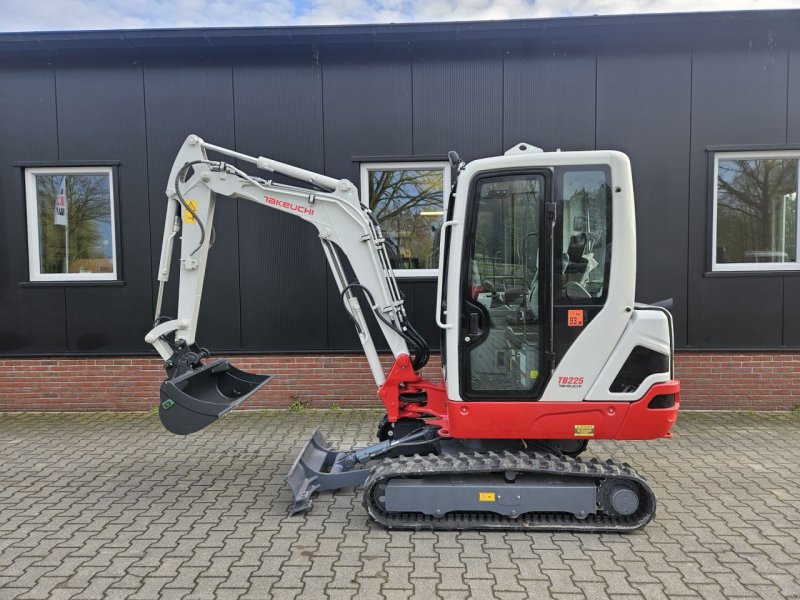 Minibagger a típus Takeuchi TB225, Gebrauchtmaschine ekkor: Haaksbergen (Kép 1)