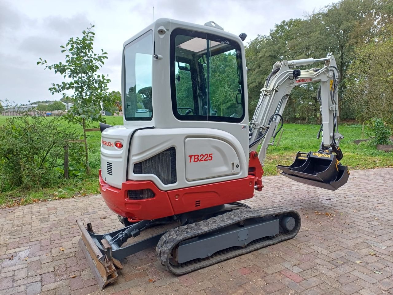 Minibagger del tipo Takeuchi TB225, Gebrauchtmaschine In Terschuur (Immagine 3)