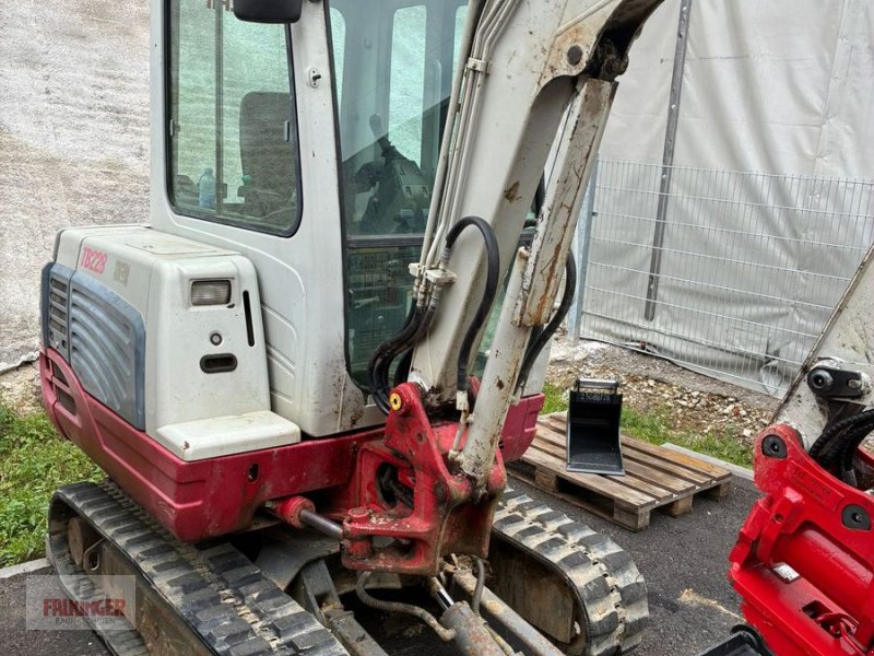 Minibagger des Typs Takeuchi TB228 mit Powertilt, Gebrauchtmaschine in Putzleinsdorf (Bild 1)