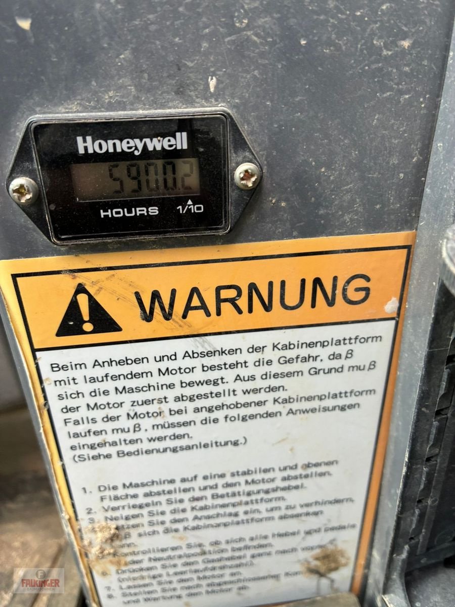 Minibagger типа Takeuchi TB228 mit Powertilt, Gebrauchtmaschine в Putzleinsdorf (Фотография 10)