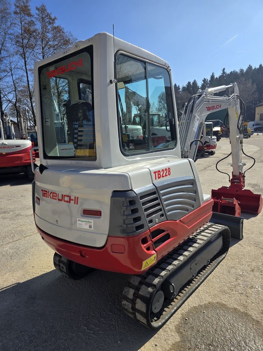 Minibagger of the type Takeuchi TB228, Gebrauchtmaschine in Gabersdorf (Picture 19)