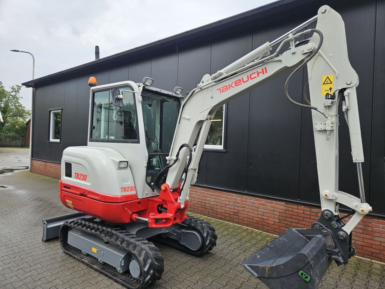 Minibagger del tipo Takeuchi TB230 - 2350 uur, Gebrauchtmaschine In Haaksbergen (Immagine 7)