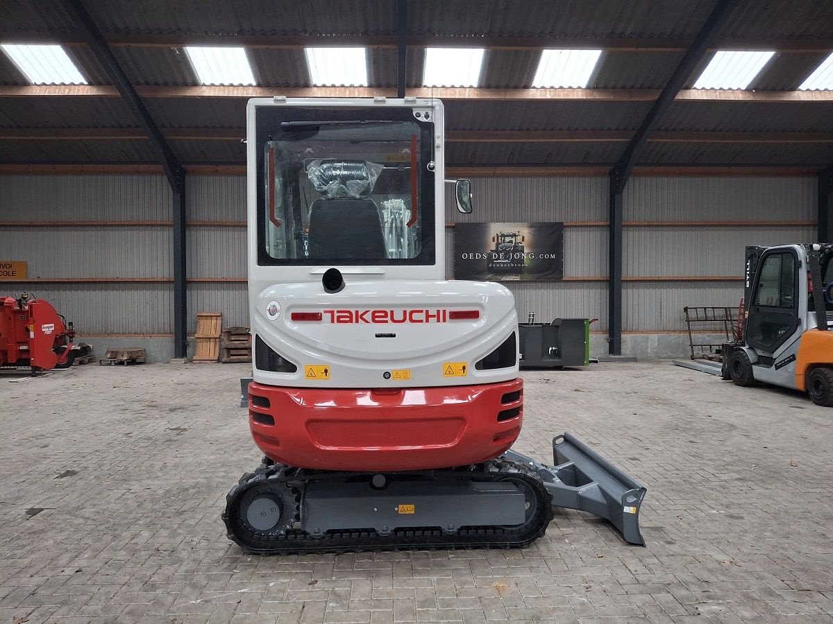 Minibagger van het type Takeuchi TB230, Neumaschine in Donkerbroek (Foto 3)