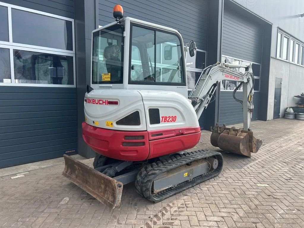 Minibagger typu Takeuchi TB230, Gebrauchtmaschine v Barneveld (Obrázek 5)