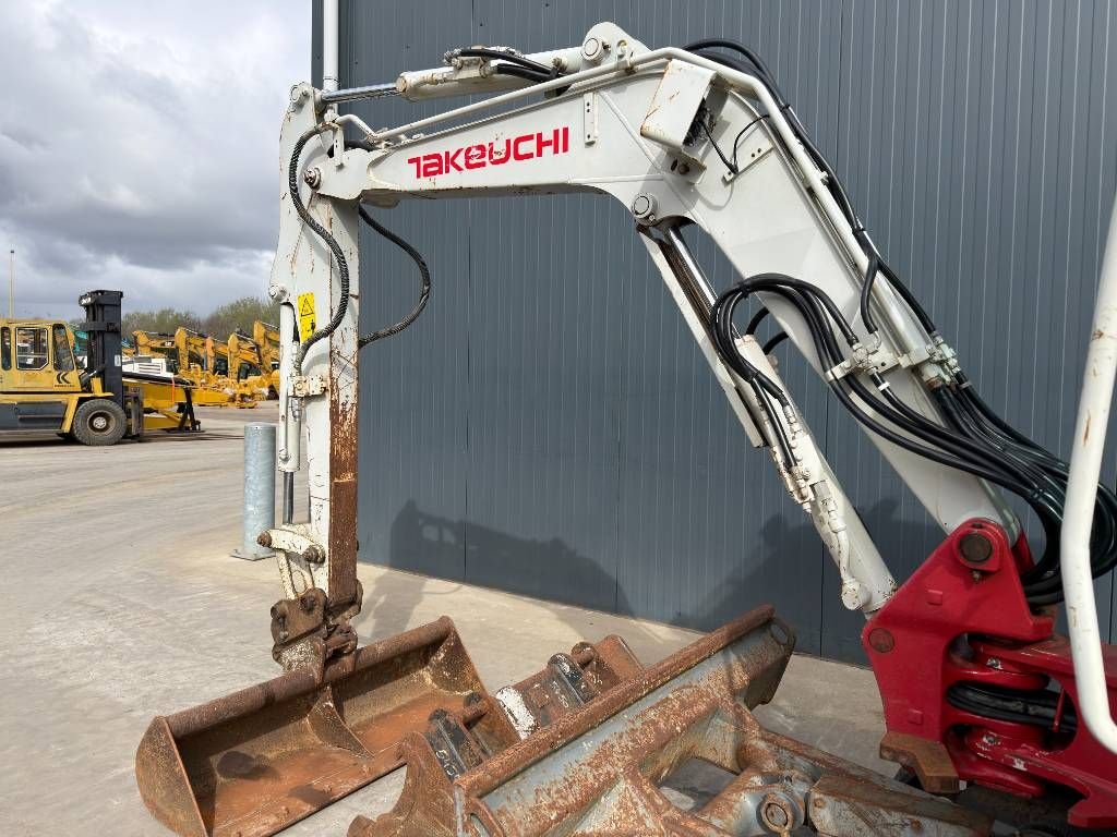 Minibagger типа Takeuchi TB230, Gebrauchtmaschine в Venlo (Фотография 9)