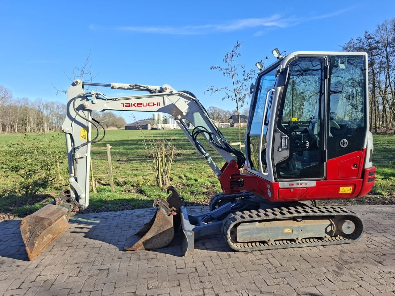 Minibagger typu Takeuchi TB230, Gebrauchtmaschine w Terschuur (Zdjęcie 2)