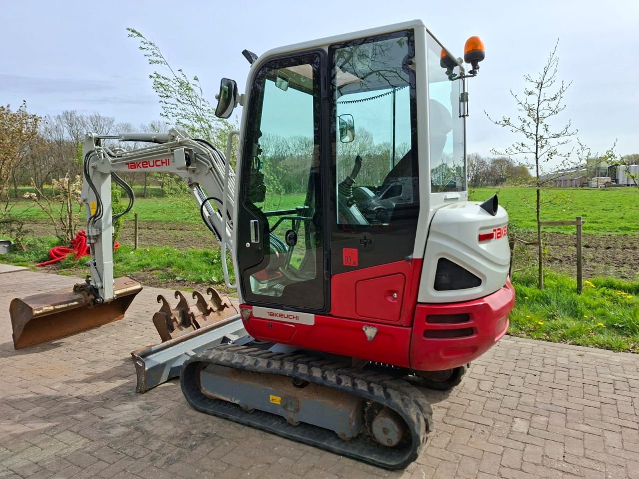 Minibagger del tipo Takeuchi TB230, Gebrauchtmaschine In Terschuur (Immagine 3)
