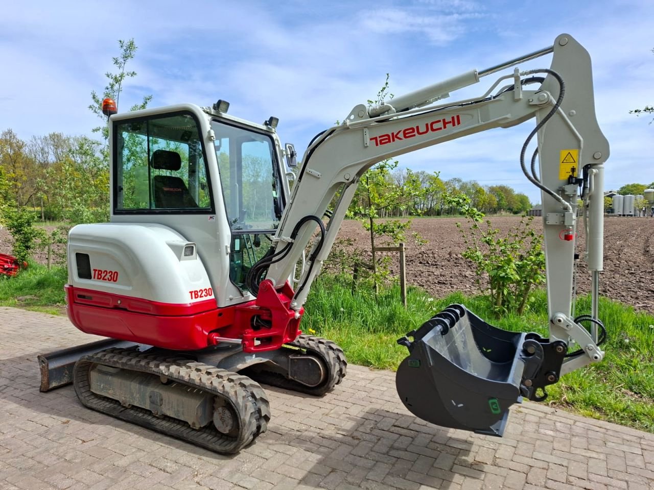 Minibagger tip Takeuchi TB230, Gebrauchtmaschine in Terschuur (Poză 5)