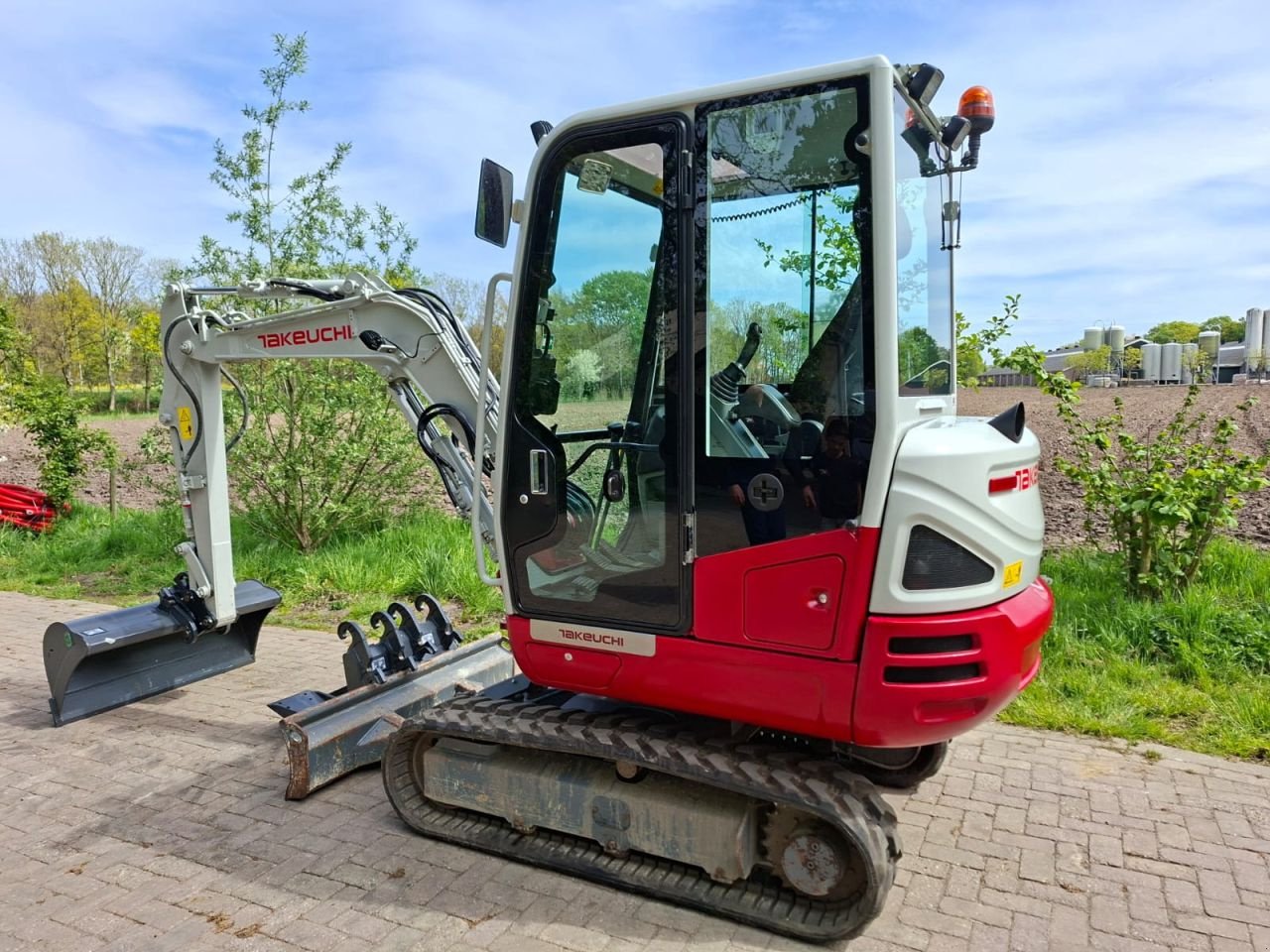 Minibagger tip Takeuchi TB230, Gebrauchtmaschine in Terschuur (Poză 3)