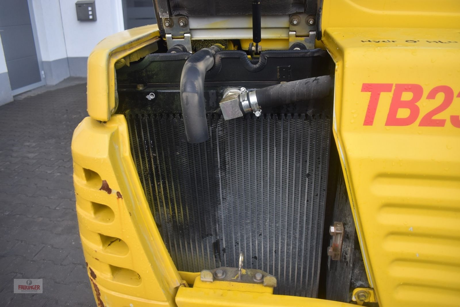 Minibagger typu Takeuchi TB235 mit Powertilt, Gebrauchtmaschine w Putzleinsdorf (Zdjęcie 9)