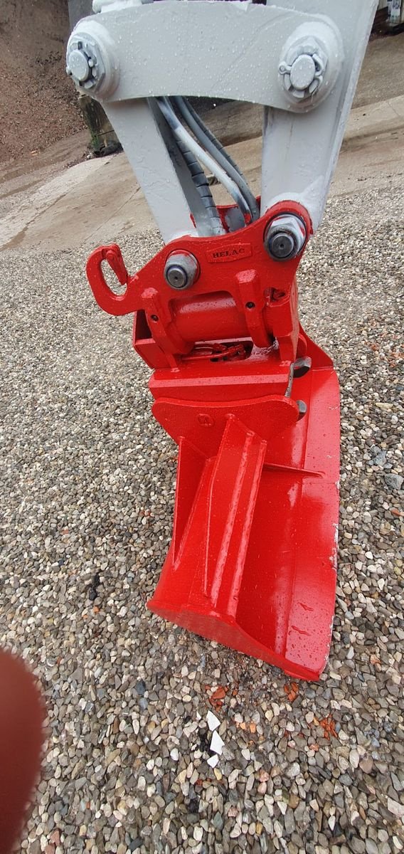 Minibagger des Typs Takeuchi TB235, Gebrauchtmaschine in Gabersdorf (Bild 8)