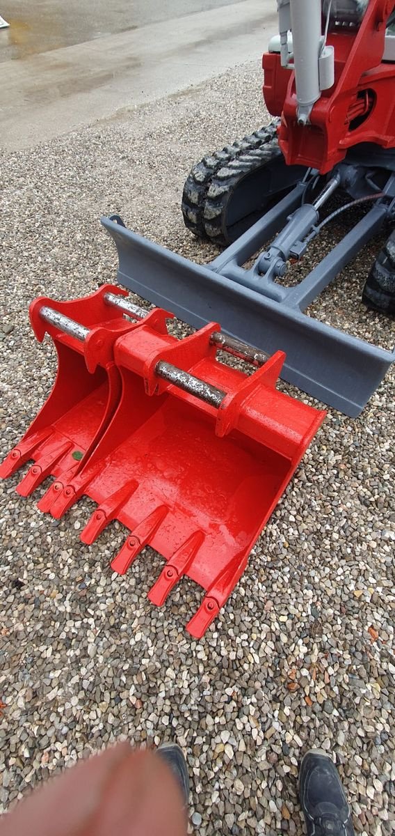 Minibagger des Typs Takeuchi TB235, Gebrauchtmaschine in Gabersdorf (Bild 7)