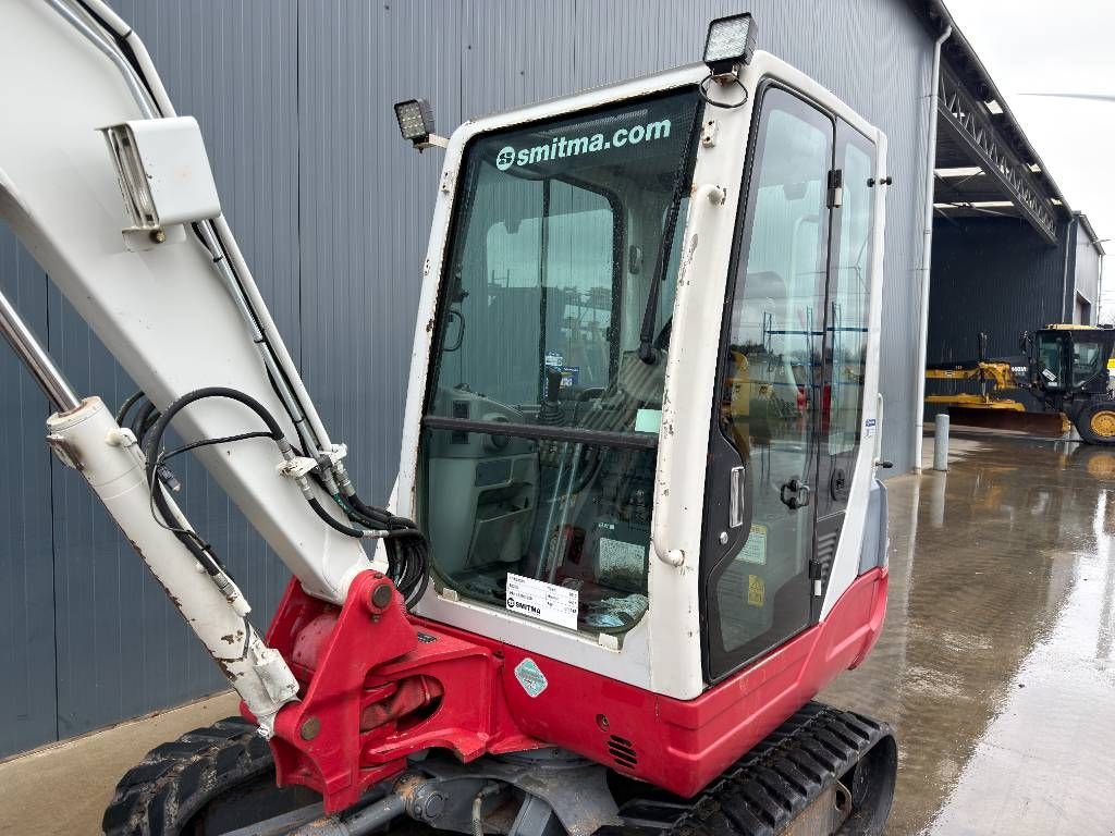 Minibagger типа Takeuchi TB235, Gebrauchtmaschine в Venlo (Фотография 5)