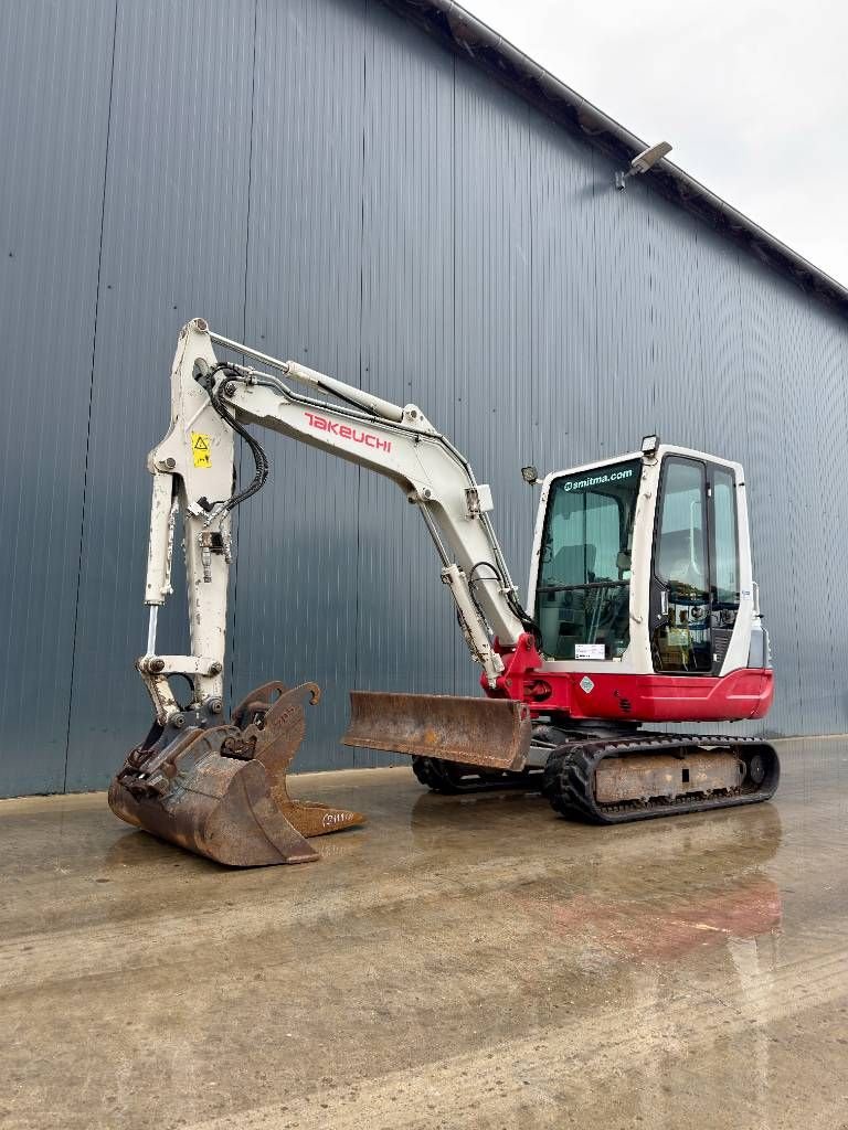 Minibagger del tipo Takeuchi TB235, Gebrauchtmaschine In Venlo (Immagine 1)