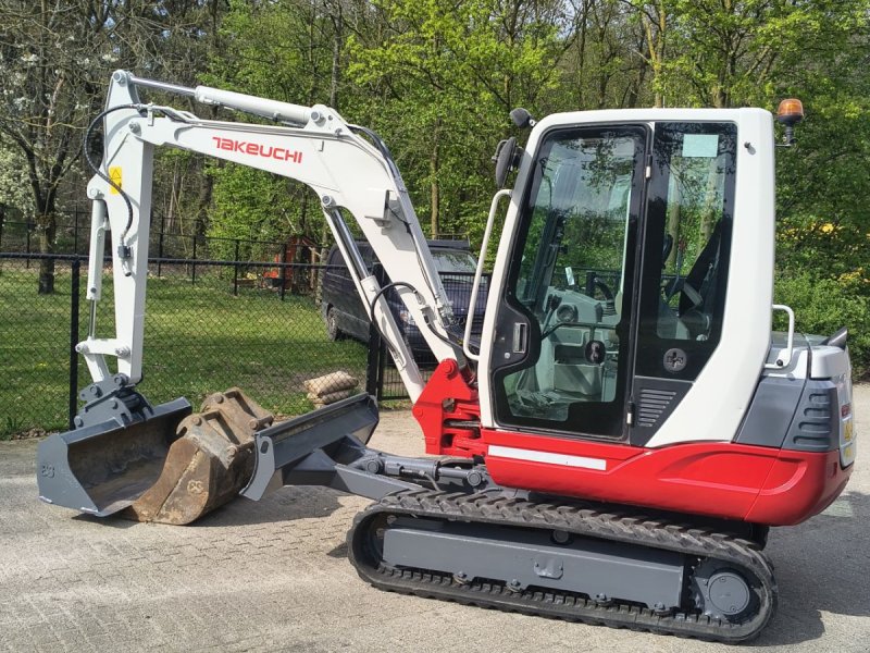 Minibagger del tipo Takeuchi Tb235, Gebrauchtmaschine en Veldhoven (Imagen 1)