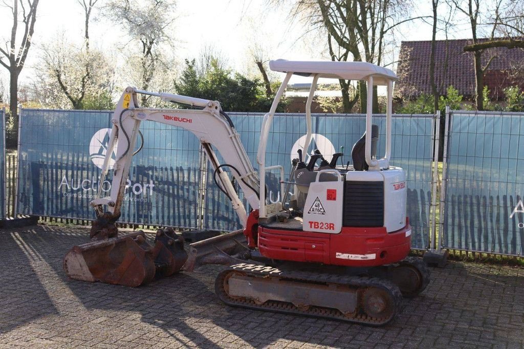 Minibagger typu Takeuchi TB23R, Gebrauchtmaschine v Antwerpen (Obrázek 3)