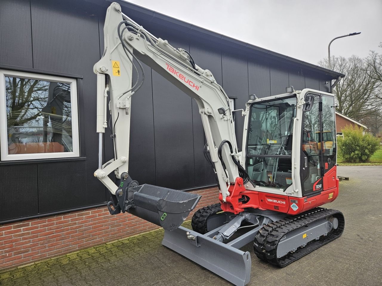 Minibagger des Typs Takeuchi TB240 stage V, Gebrauchtmaschine in Haaksbergen (Bild 5)
