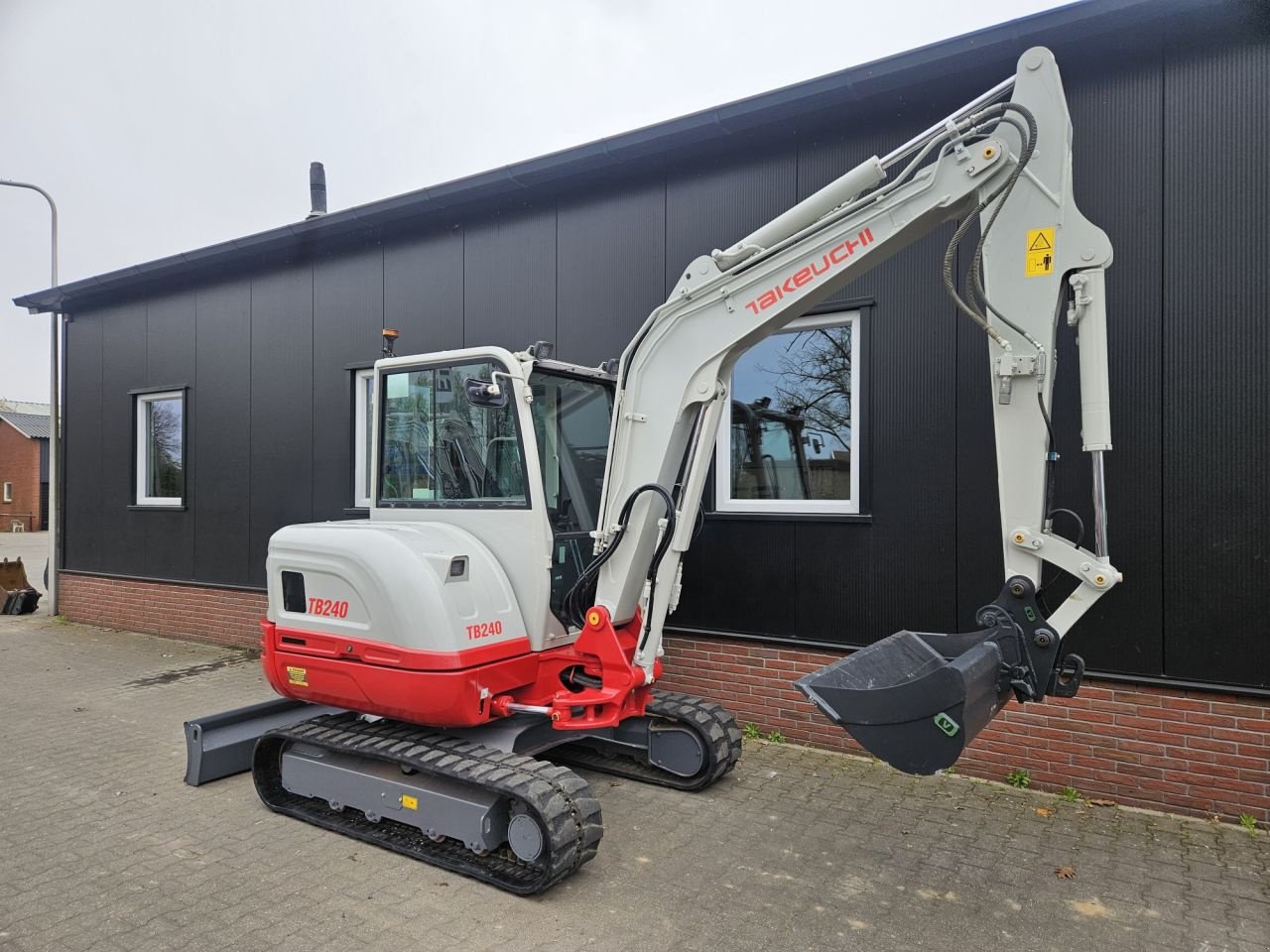 Minibagger типа Takeuchi TB240 stage V, Gebrauchtmaschine в Haaksbergen (Фотография 8)