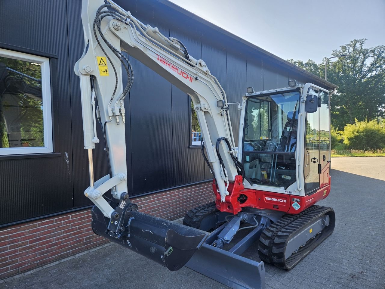 Minibagger типа Takeuchi TB240 stage V, Gebrauchtmaschine в Haaksbergen (Фотография 3)