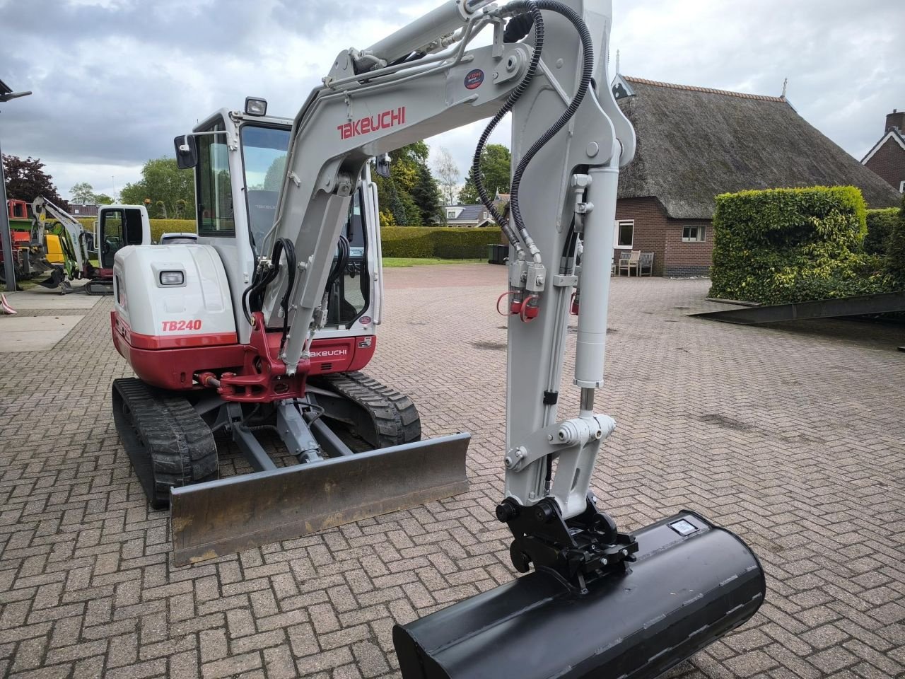 Minibagger za tip Takeuchi TB240, Gebrauchtmaschine u Hardegarijp (Slika 4)