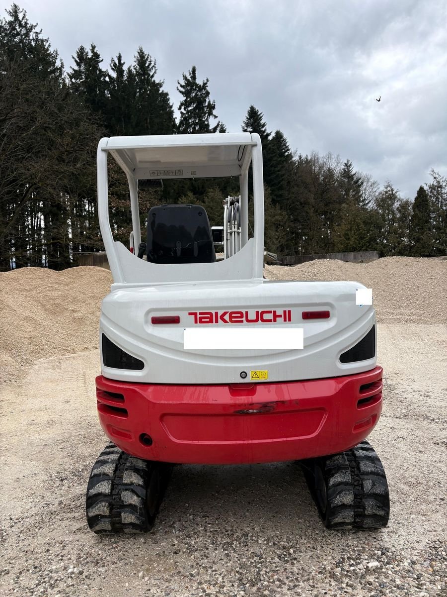 Minibagger del tipo Takeuchi TB240, Gebrauchtmaschine In Gabersdorf (Immagine 3)