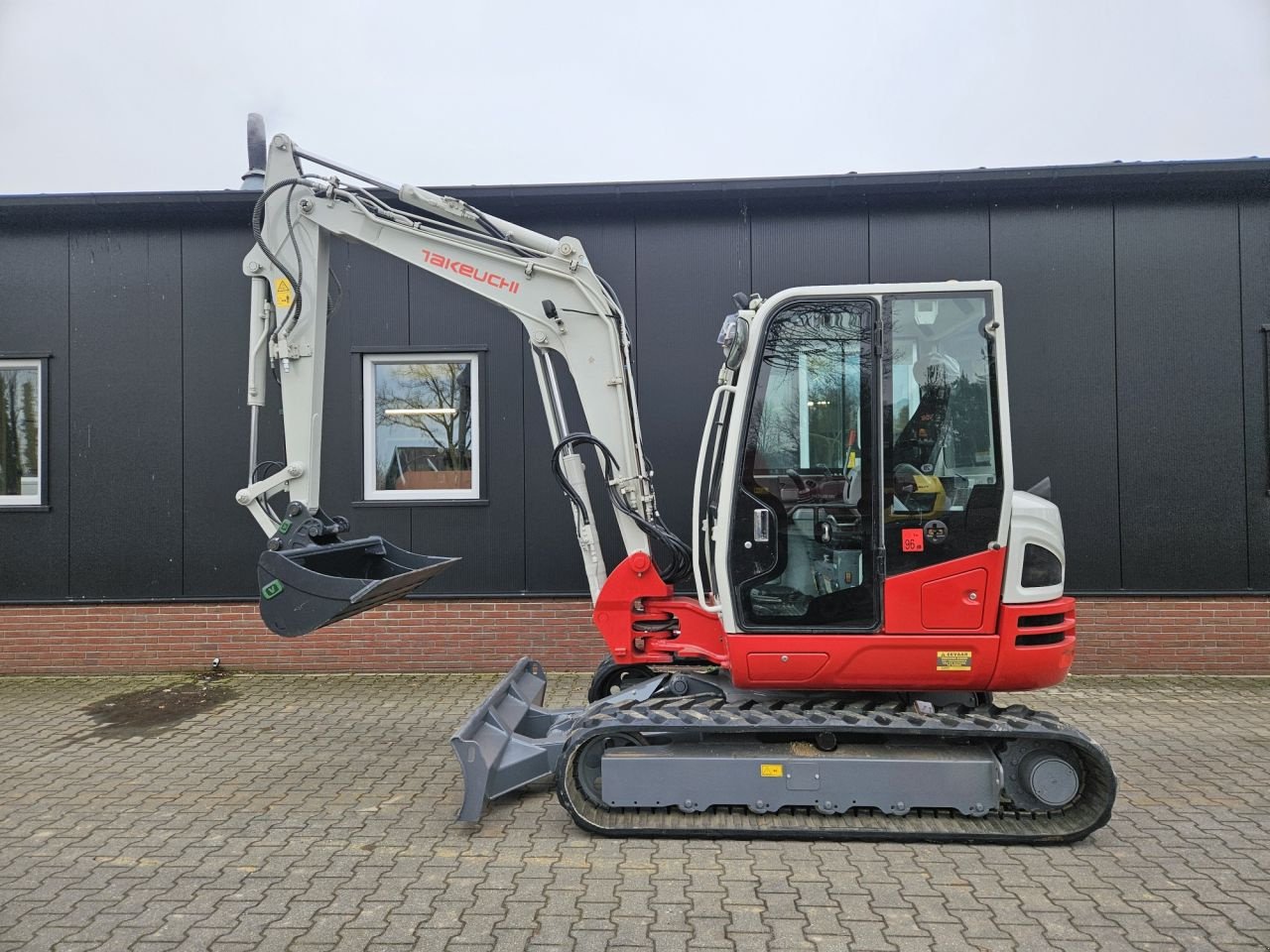 Minibagger tipa Takeuchi TB250-2 stage V, Gebrauchtmaschine u Haaksbergen (Slika 1)