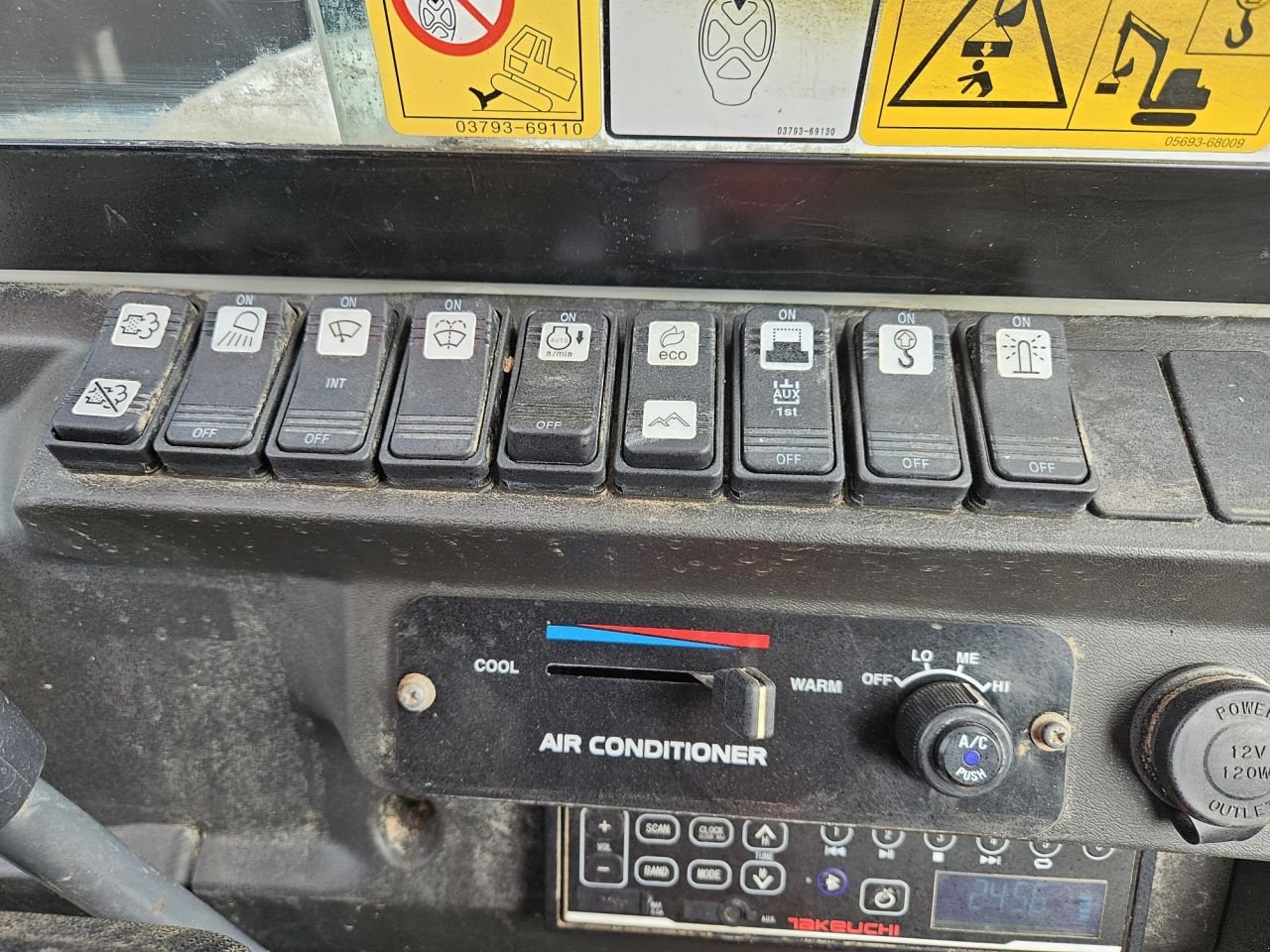 Minibagger typu Takeuchi TB250-2 stage V, Gebrauchtmaschine v Haaksbergen (Obrázek 4)