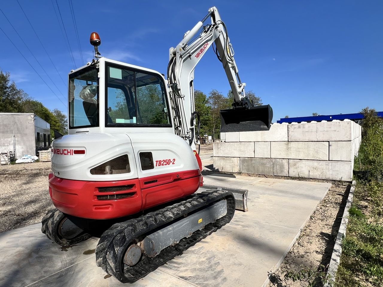 Minibagger del tipo Takeuchi TB250-2, Gebrauchtmaschine In Lanaken (Immagine 4)